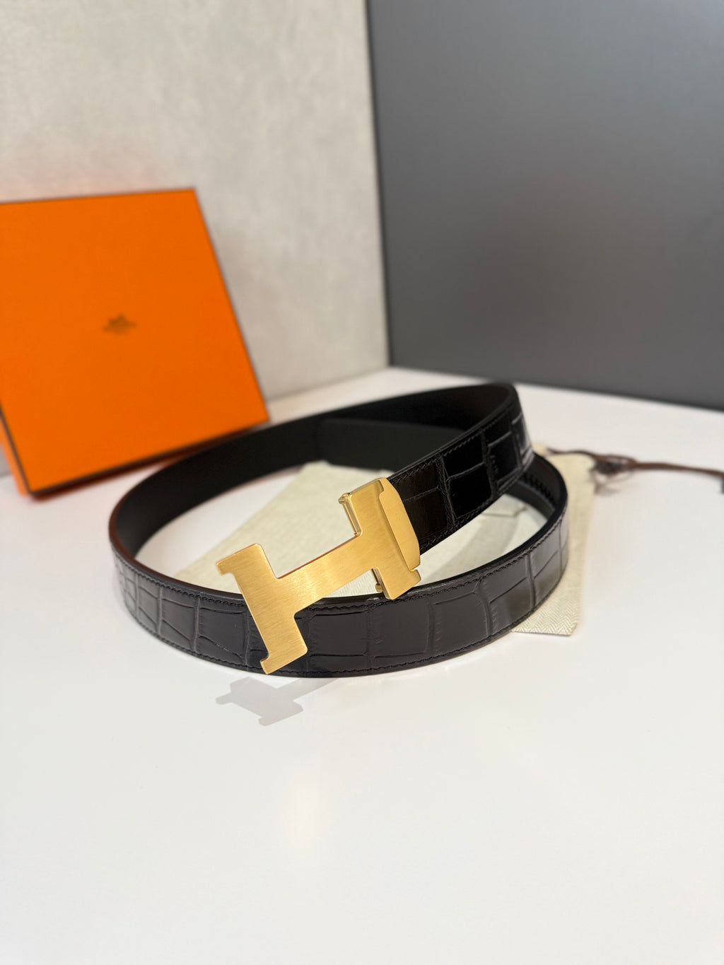 Ремінь Hermès з натуральної шкіри з тисненням під крокодила — фото 3