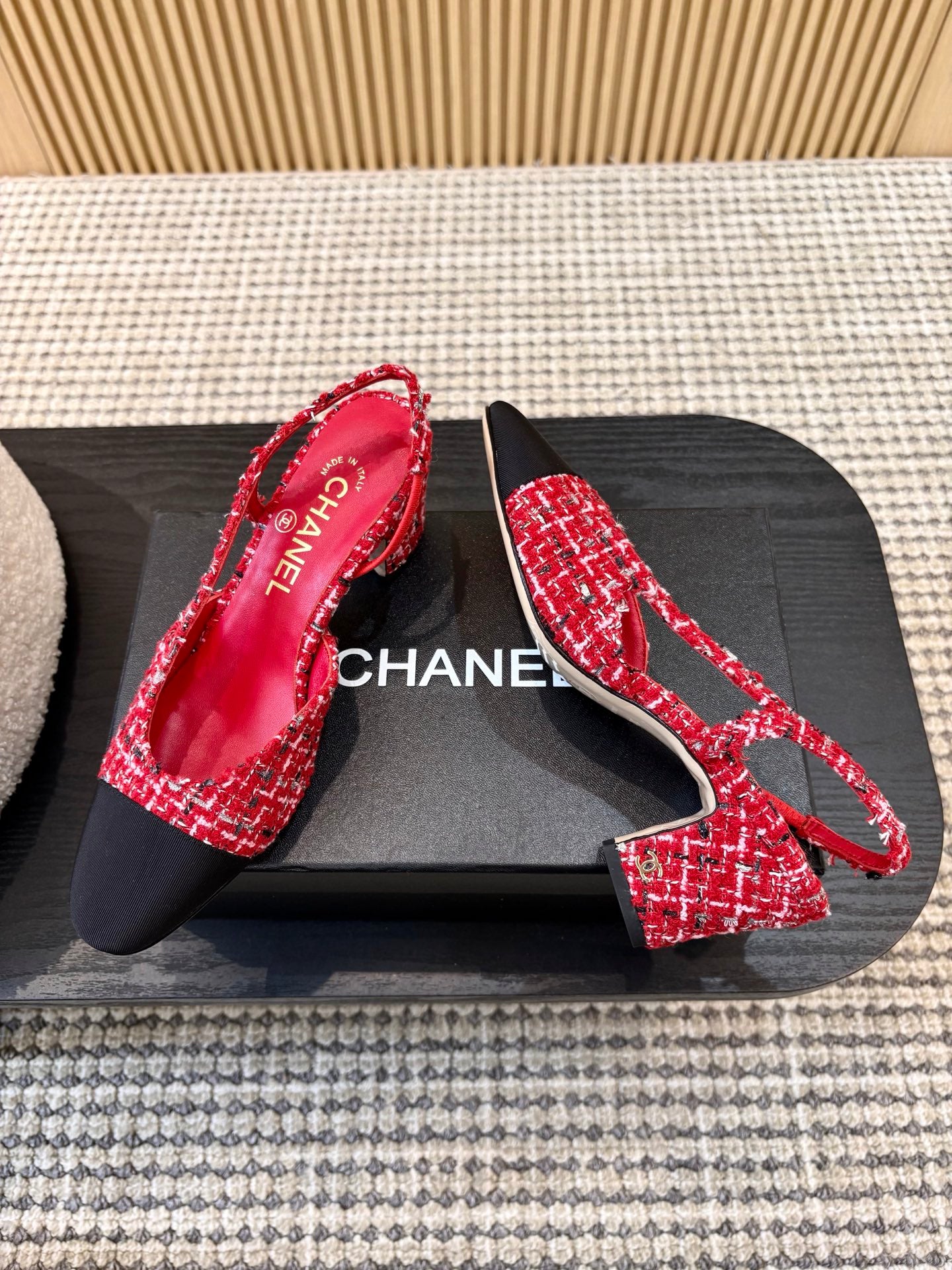 Жіночі зручні шкіряні сандалі Chanel Ballet