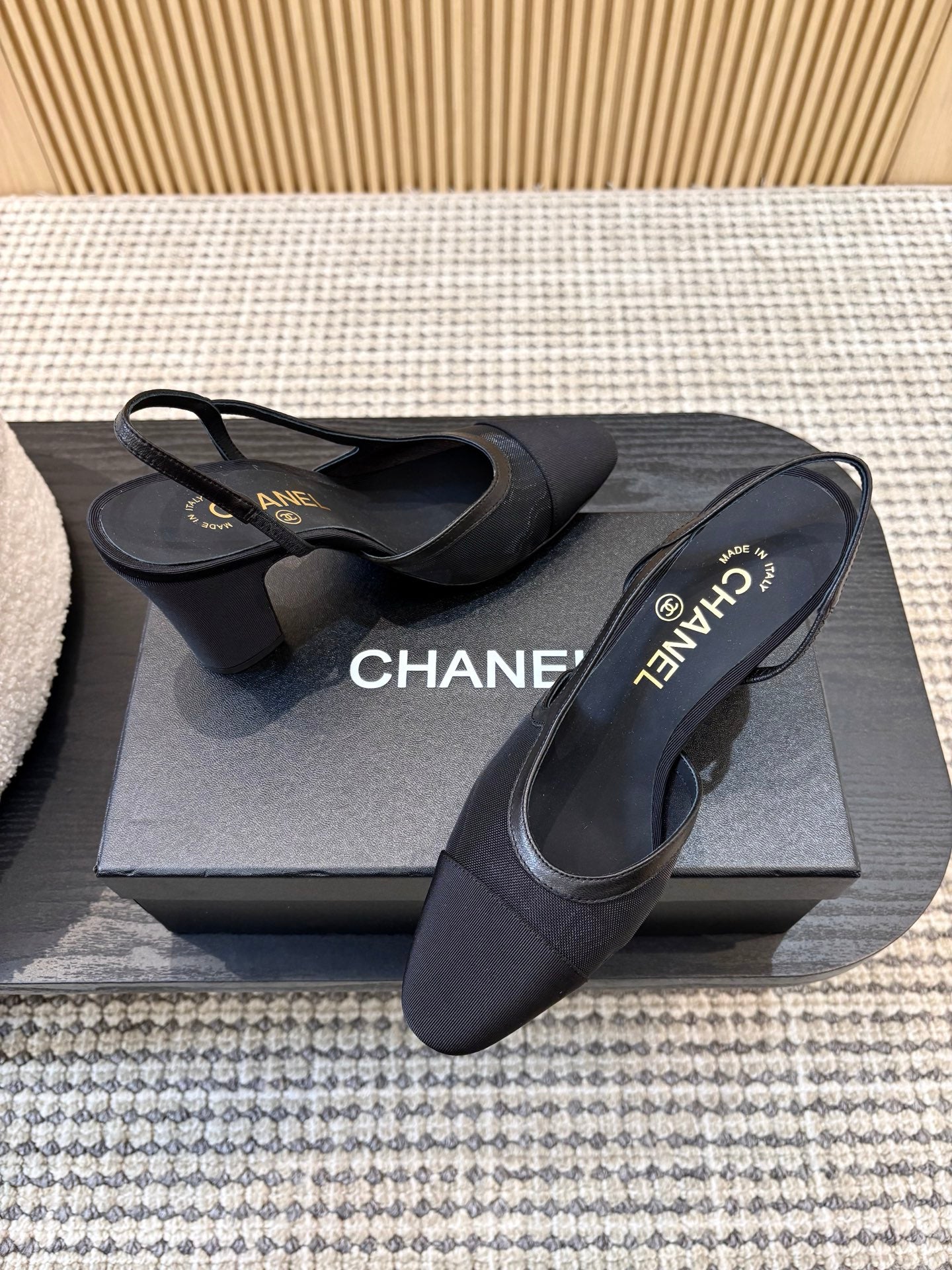 Жіночі зручні шкіряні сандалі Chanel Ballet