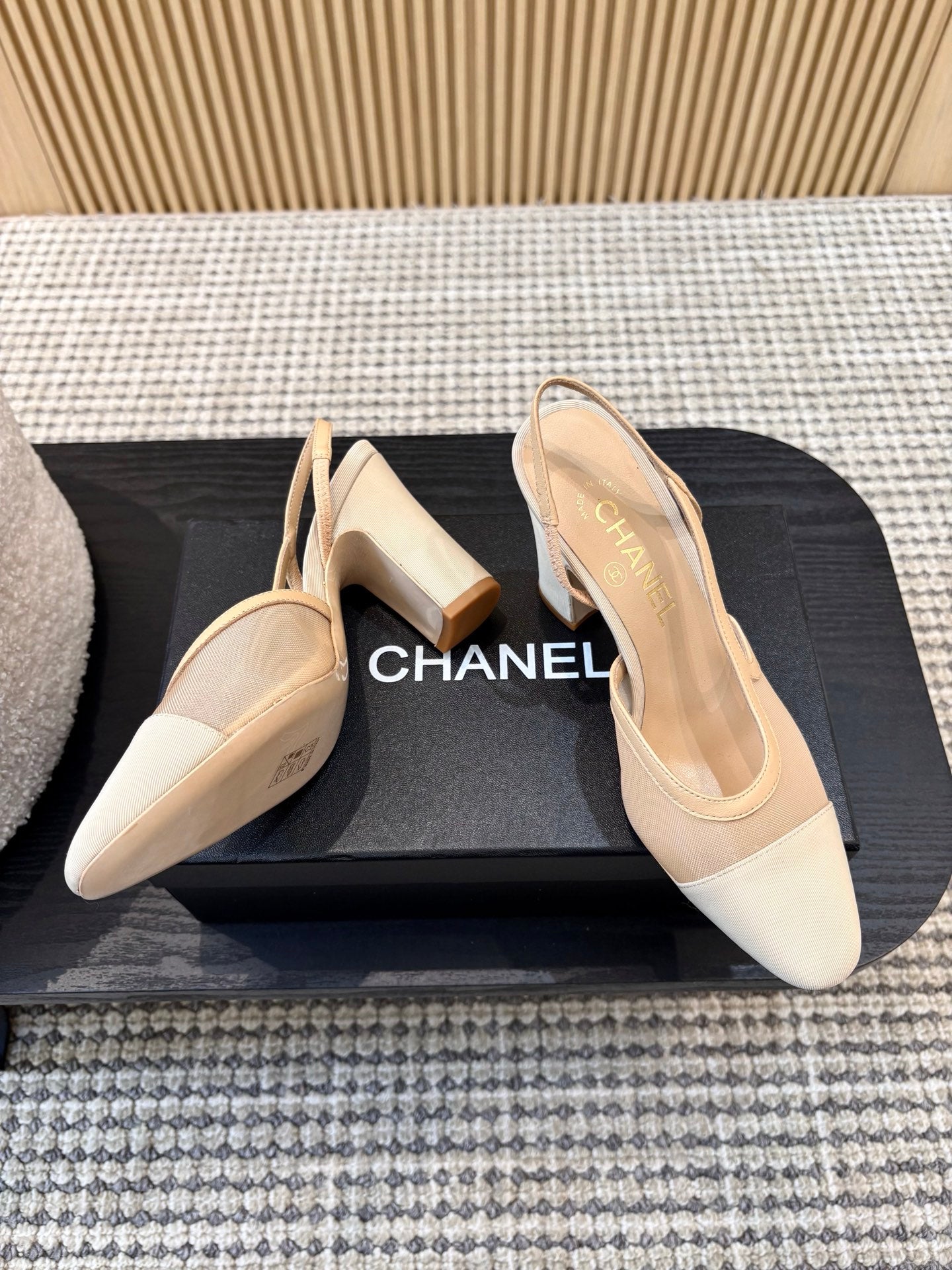 Жіночі зручні шкіряні сандалі Chanel Ballet
