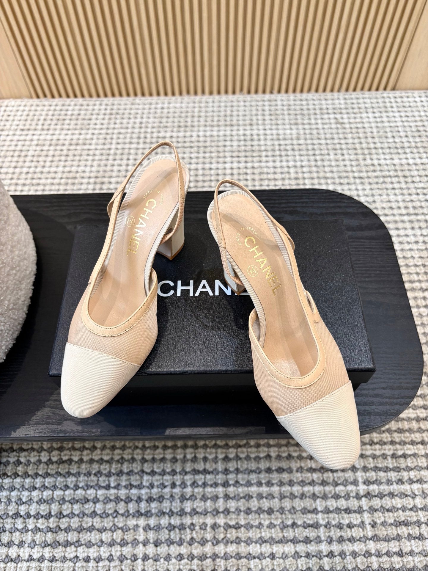 Жіночі зручні шкіряні сандалі Chanel Ballet