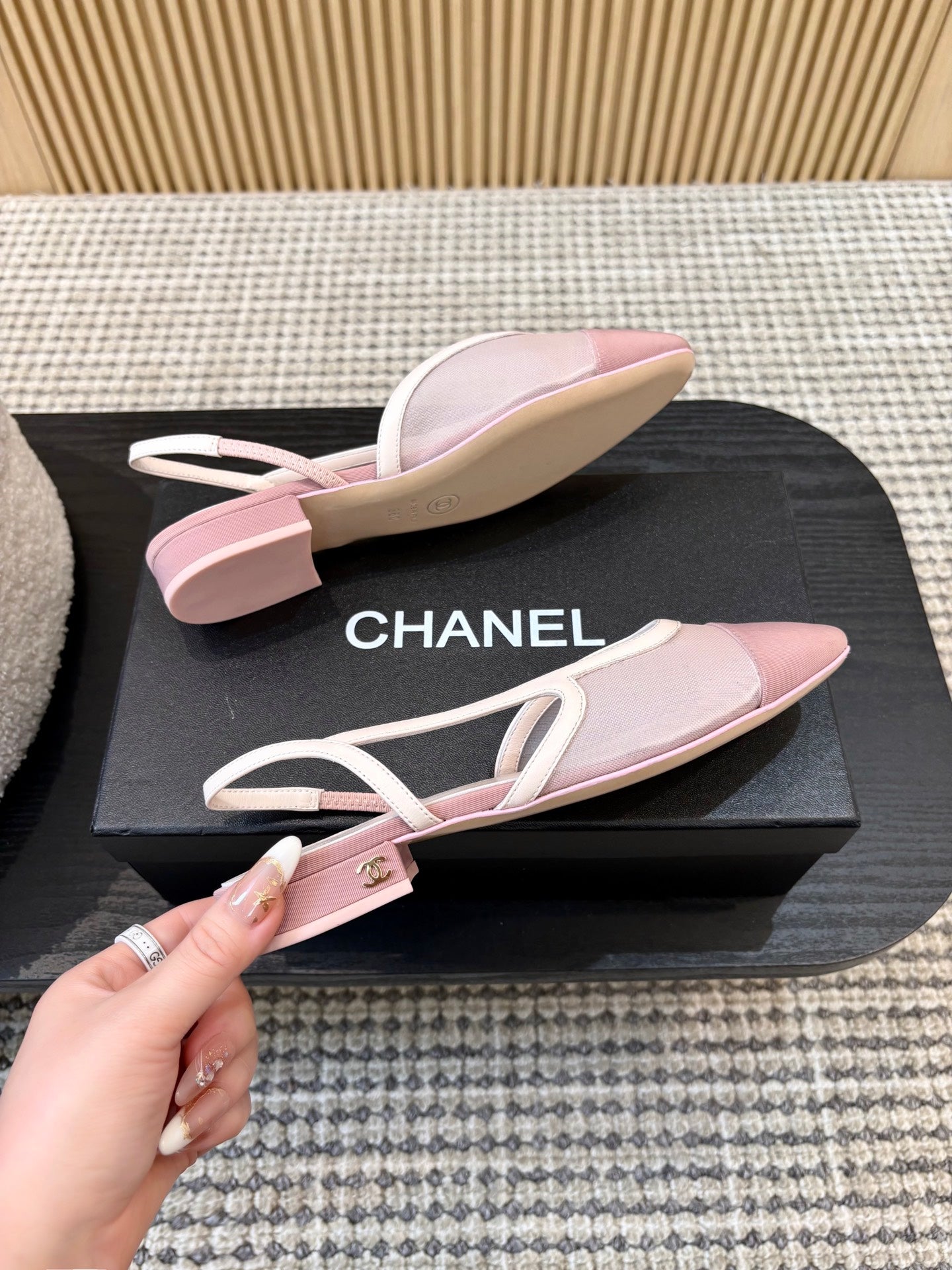 Жіночі зручні шкіряні сандалі Chanel Ballet