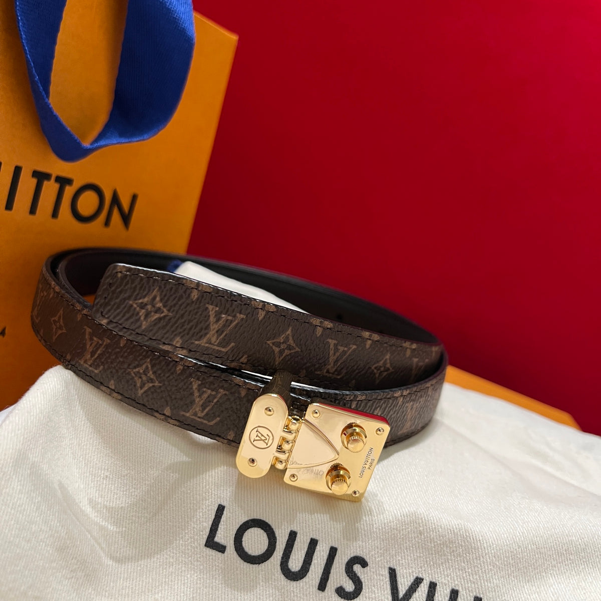 Ремінь Louis Vuitton з полотна та натуральної шкіри
