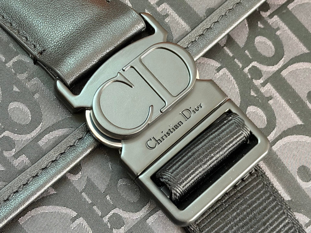 Сумка-месенджер Dior Trek з нейлону, чорна — фото 5