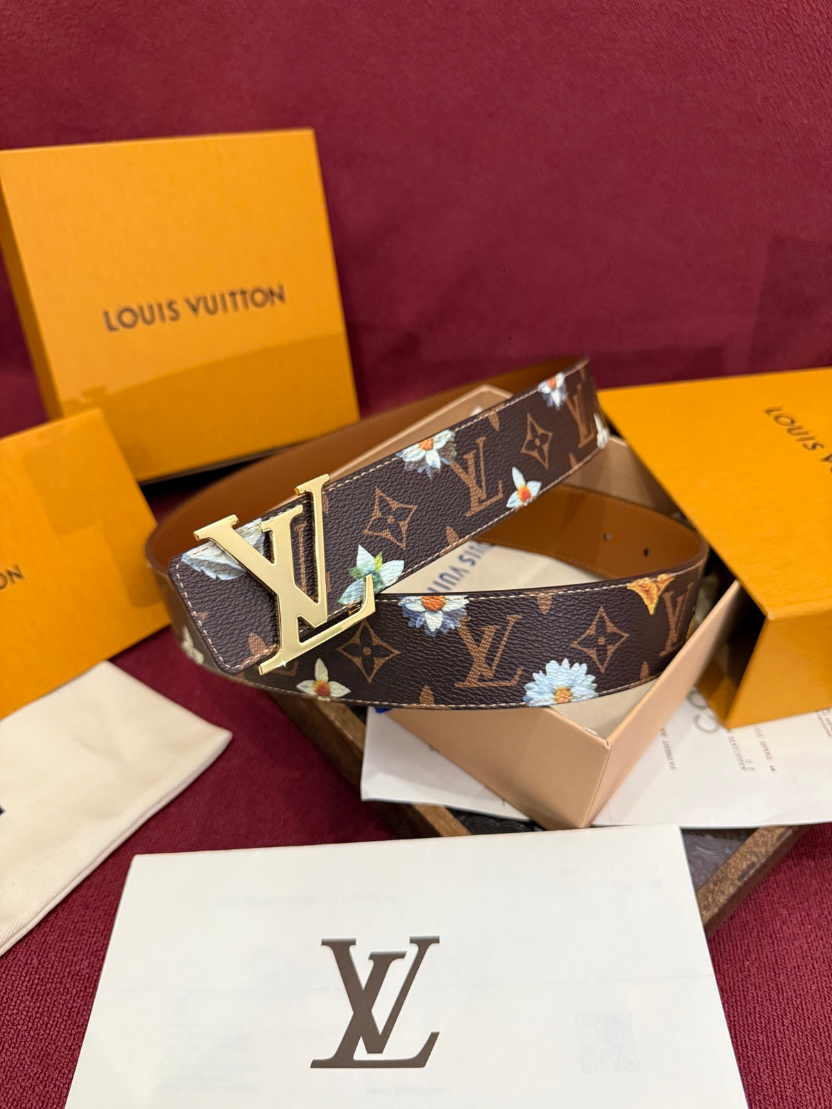 Ремінь Louis Vuitton з полотна та натуральної шкіри