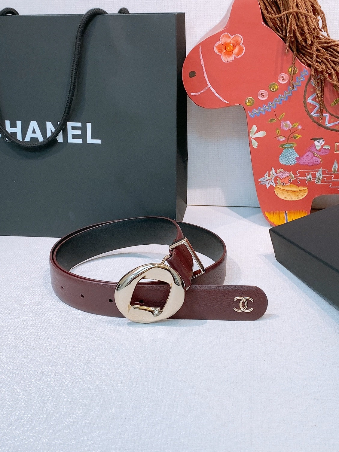Ремінь Chanel з натуральної телячої шкіри