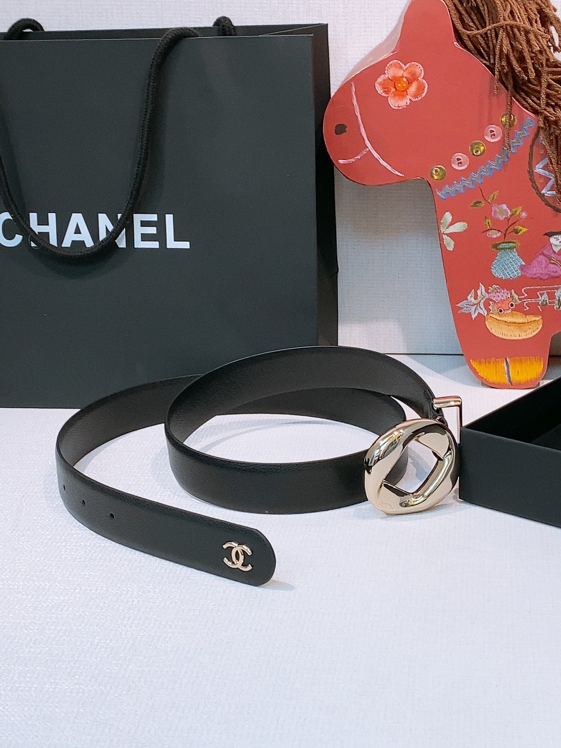 Ремінь Chanel з натуральної телячої шкіри