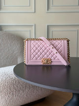 Жіноча сумка Chanel Classic Bag Le Boy