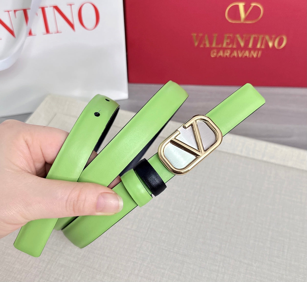 Ремінь Valentino з натуральної телячої шкіри