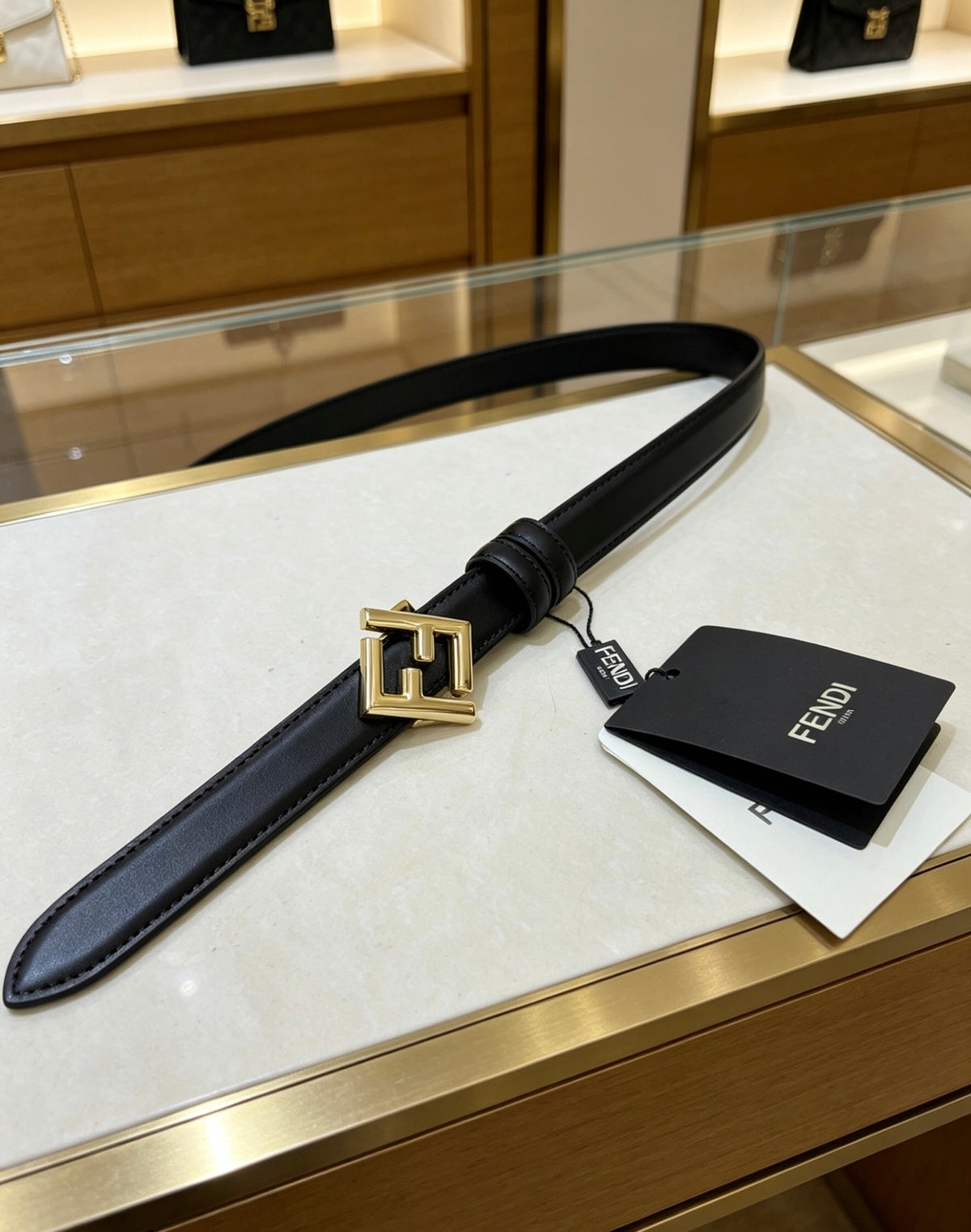 Ремінь Fendi з натуральної телячої шкіри