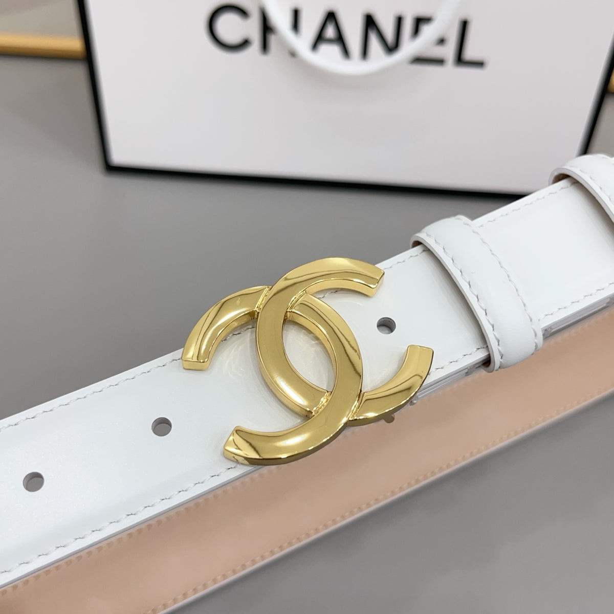 Ремінь Chanel з натуральної шкіри
