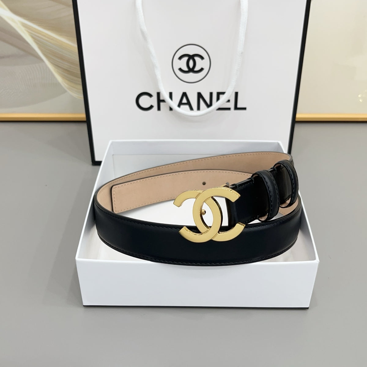 Ремінь Chanel з натуральної шкіри