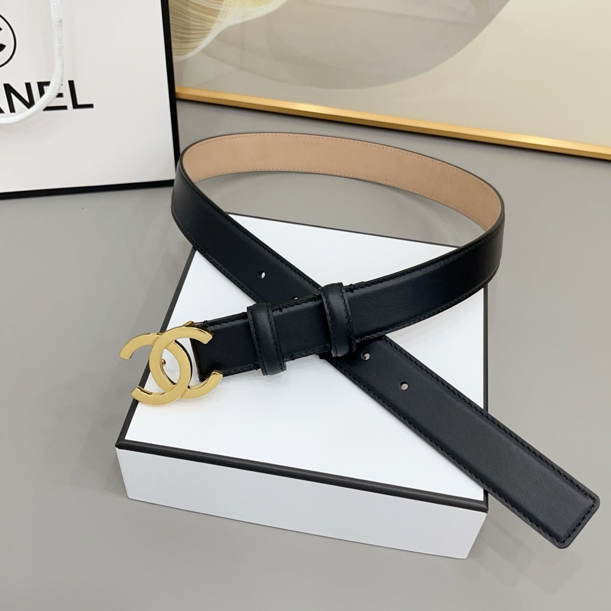 Ремінь Chanel з натуральної шкіри
