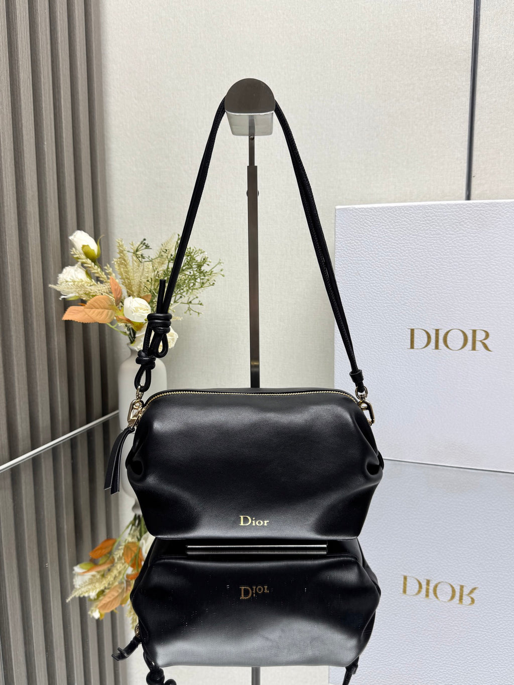 Клатч Dior Bow зі шкіри ягняти, чорний — фото 1