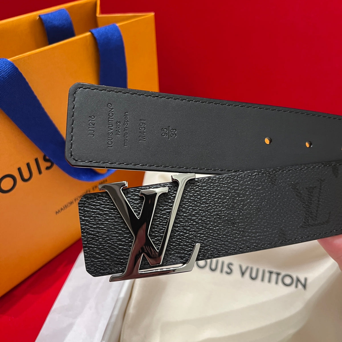 Ремінь Louis Vuitton з натуральної телячої шкіри