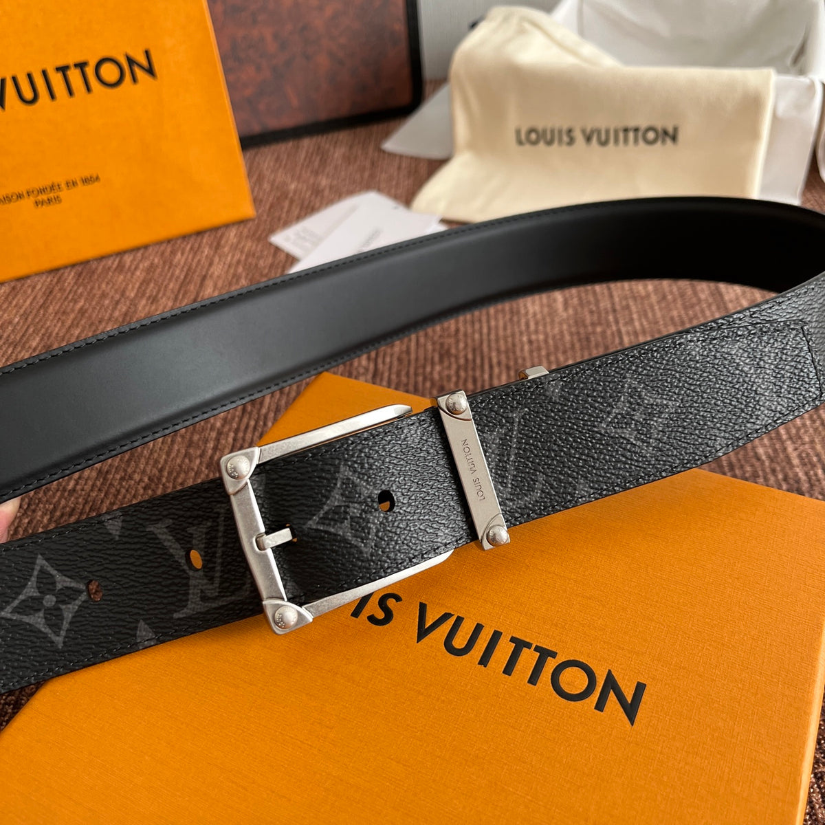 Ремінь Louis Vuitton з натуральної телячої шкіри