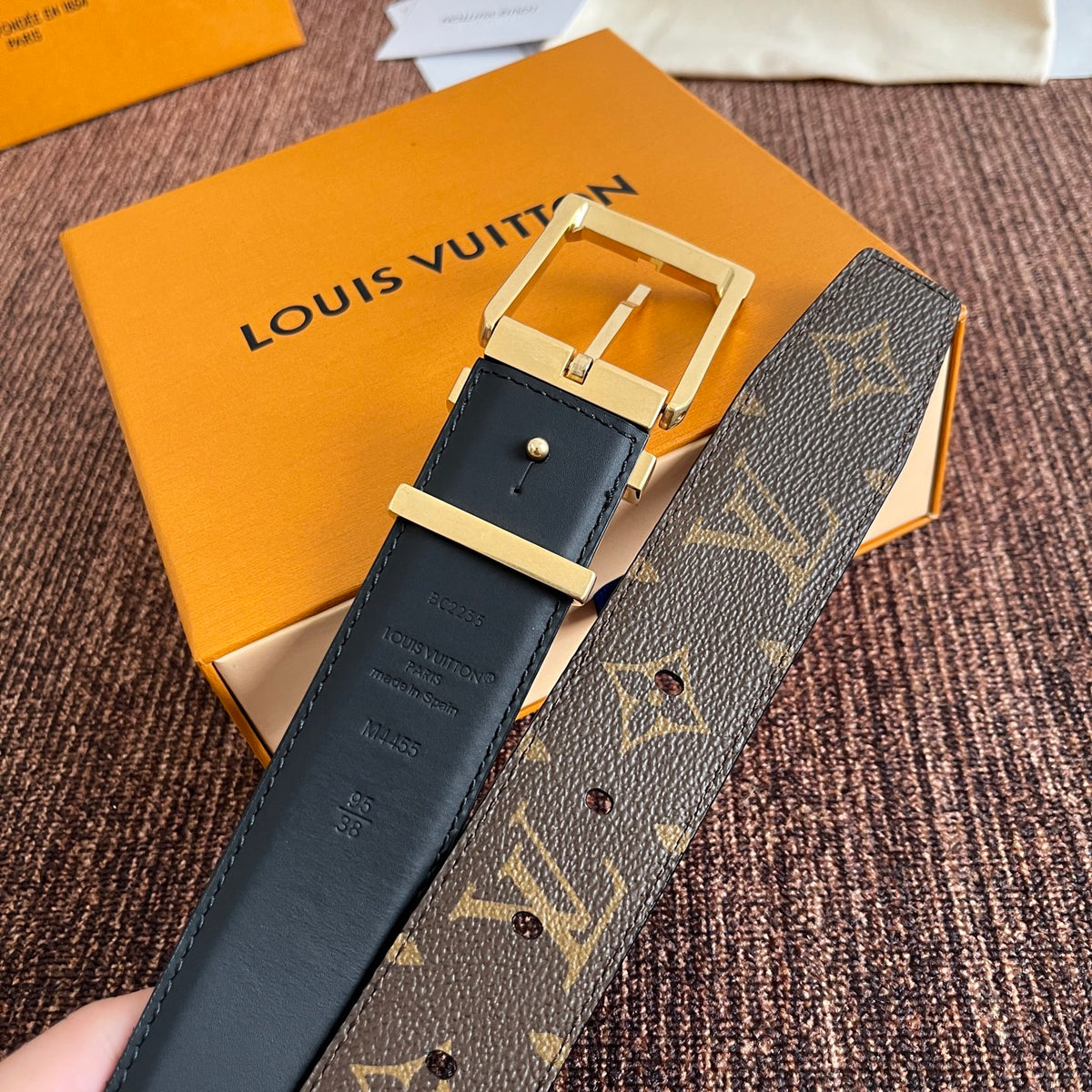 Ремінь Louis Vuitton з натуральної телячої шкіри
