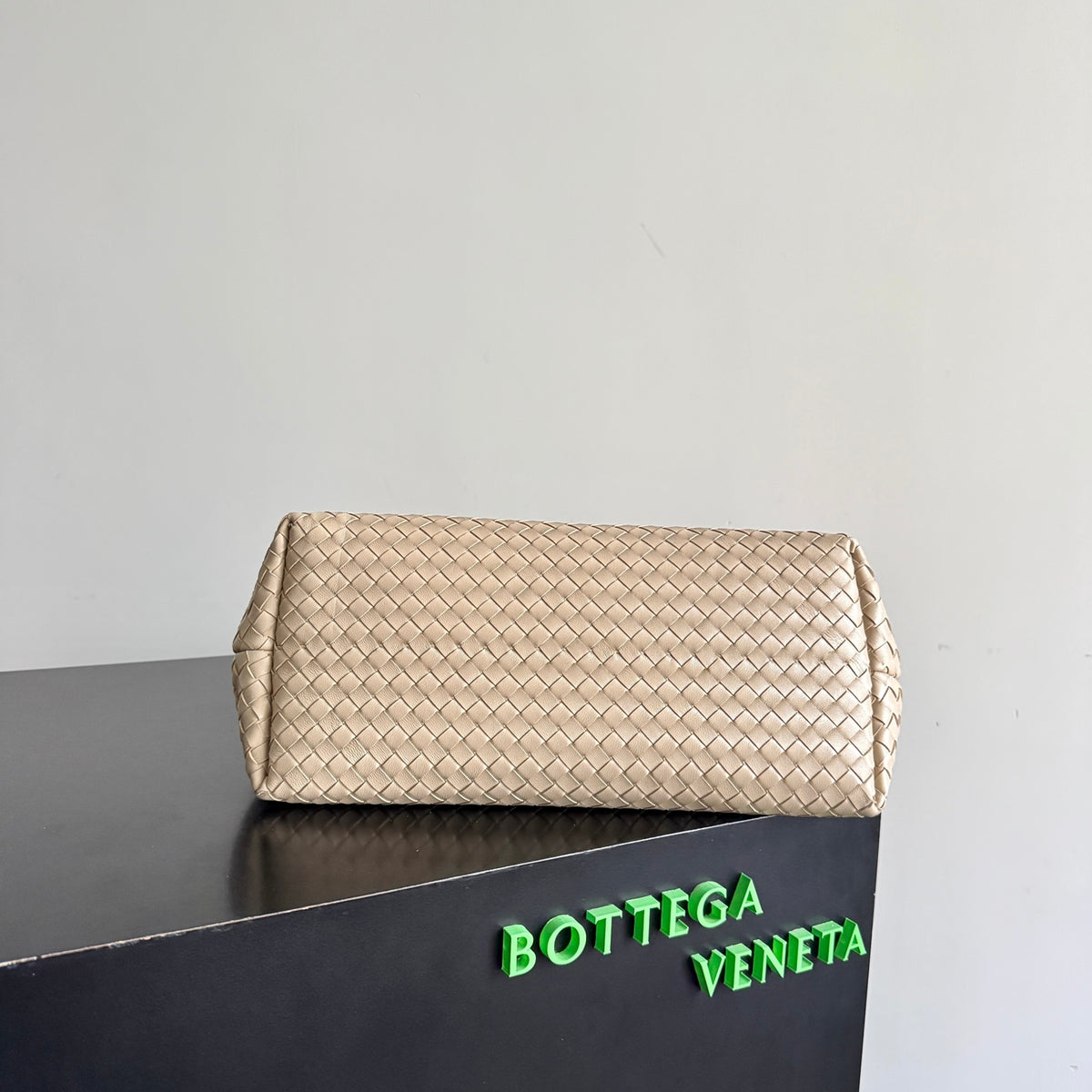 Жіноча сумка Bottega Veneta Frame Bag 868128