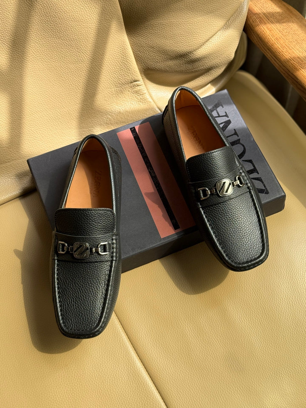 Елегантні шкіряні лофери Zegna