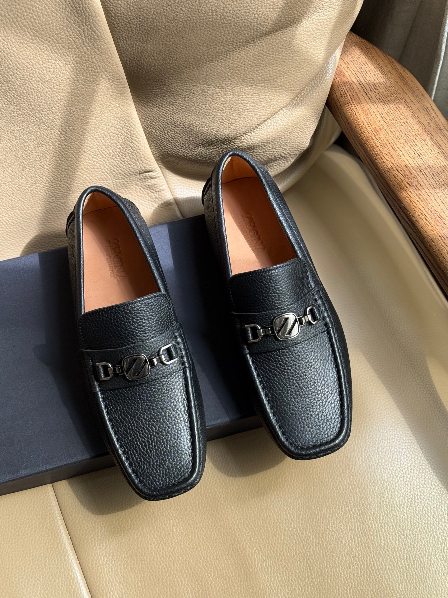 Елегантні шкіряні лофери Zegna