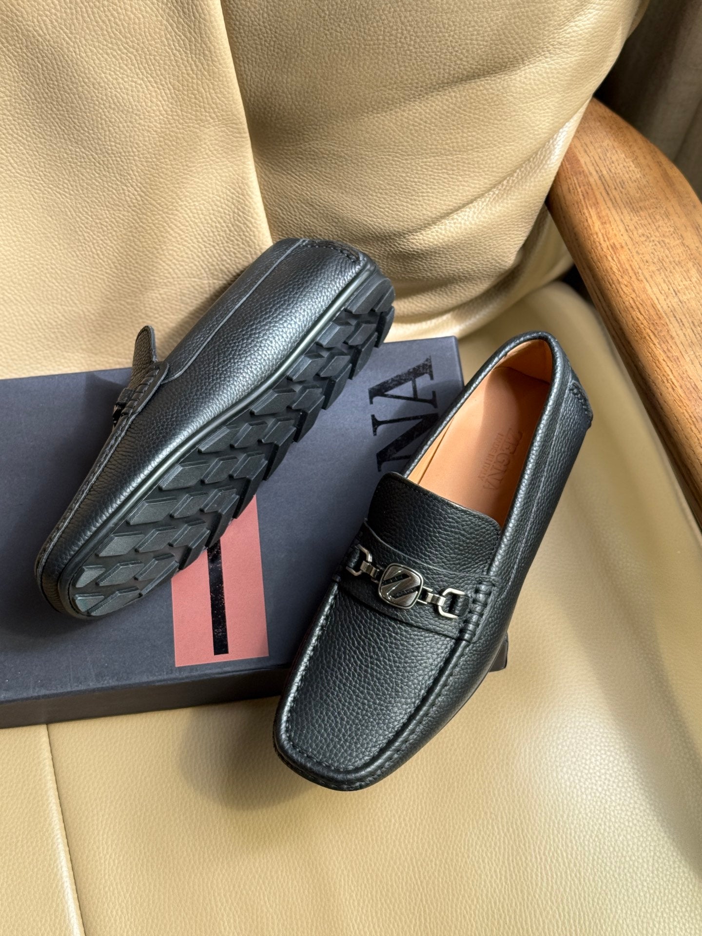 Елегантні шкіряні лофери Zegna