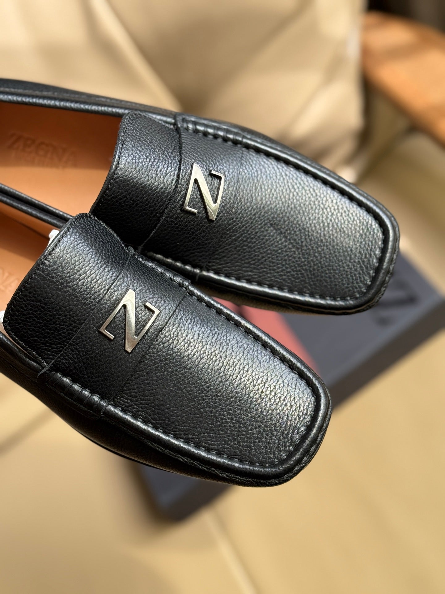 Вишукані шкіряні лофери Zegna