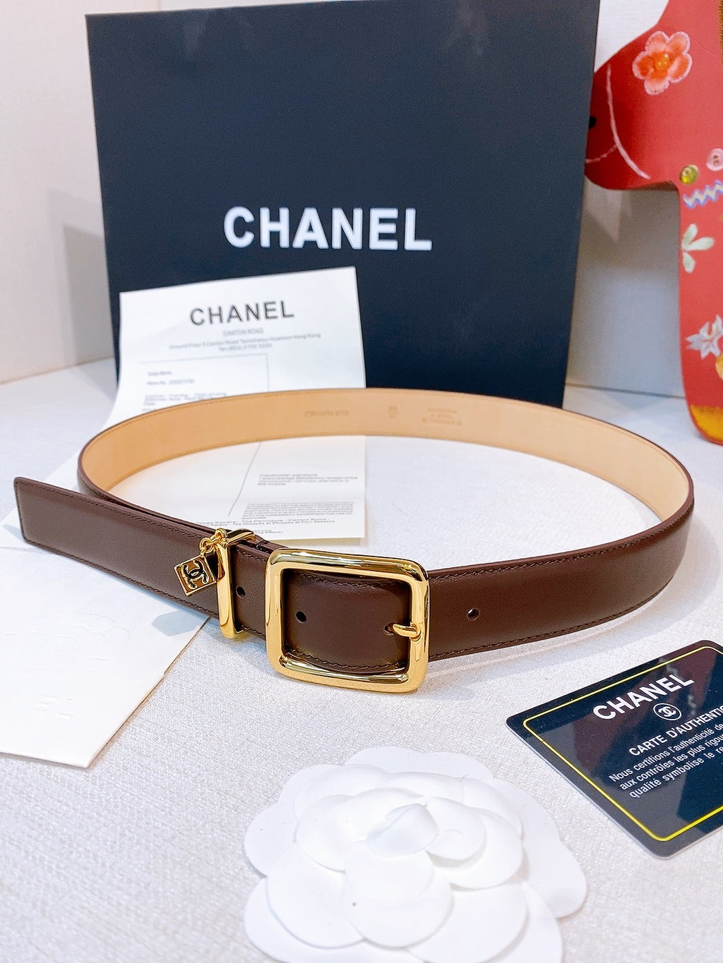 Ремінь Chanel з натуральної телячої шкіри