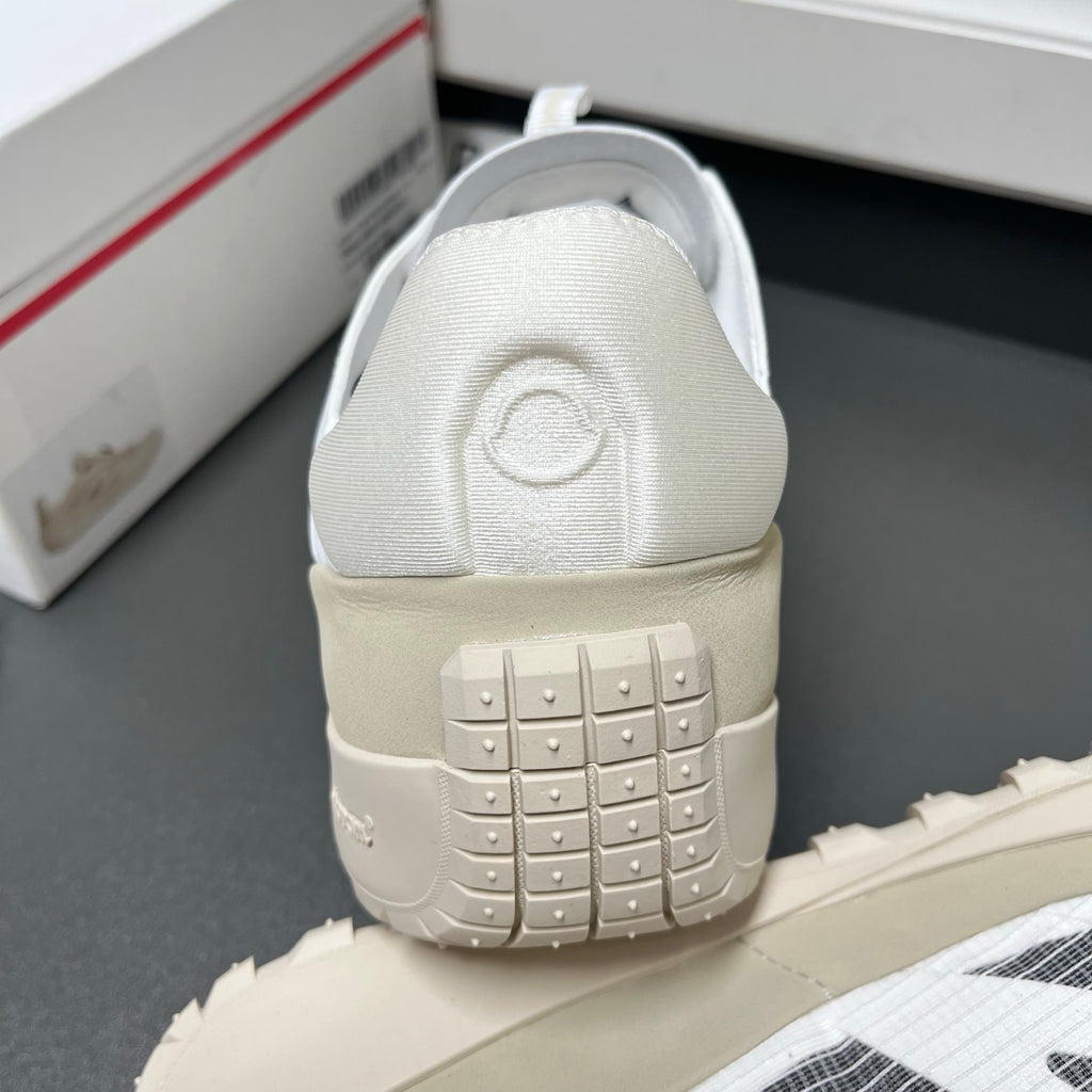 Шкіряні з текстилем кросівки Moncler Trailgrip LP — білий