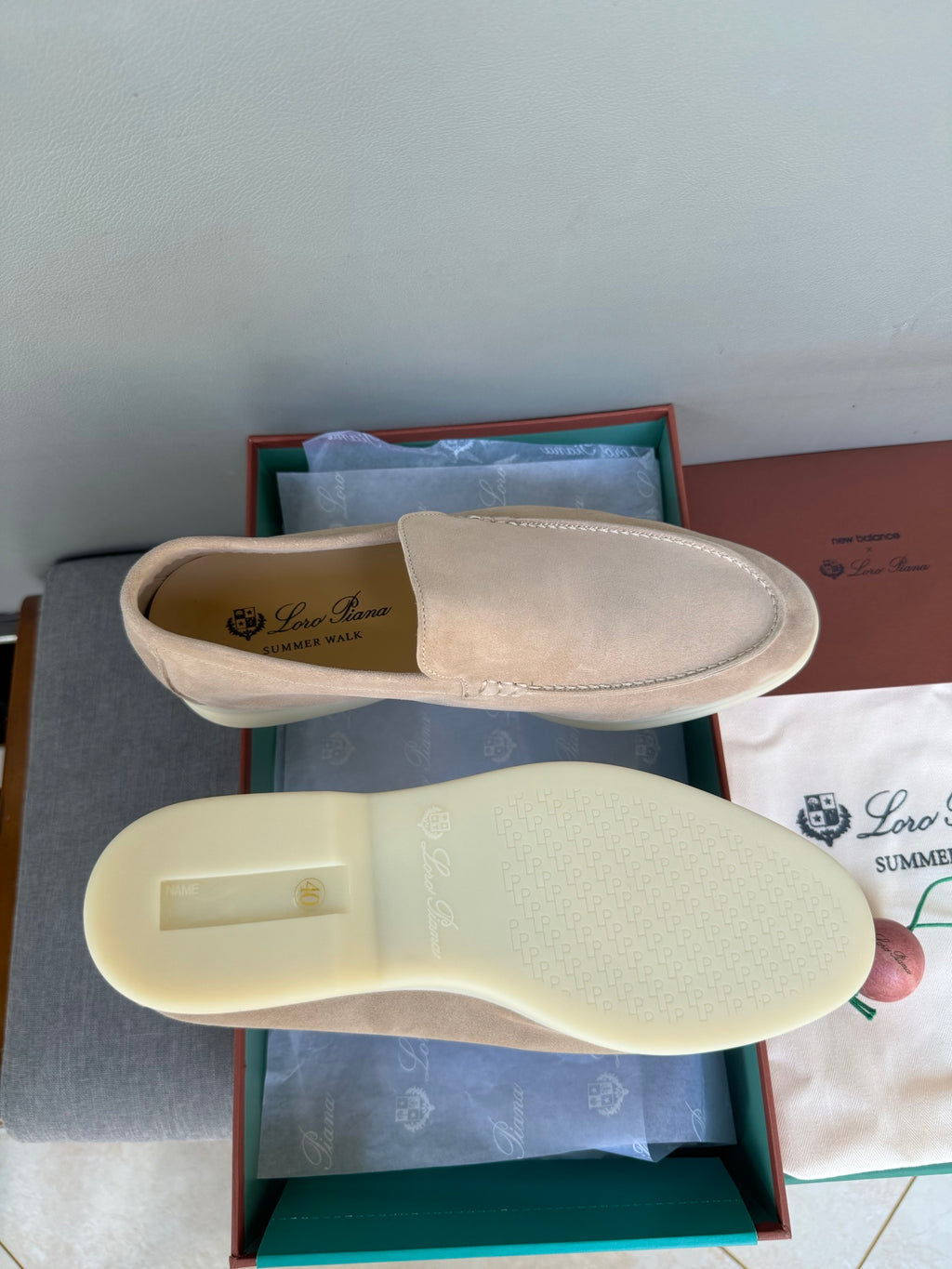 З нубуку лофери Loro Piana