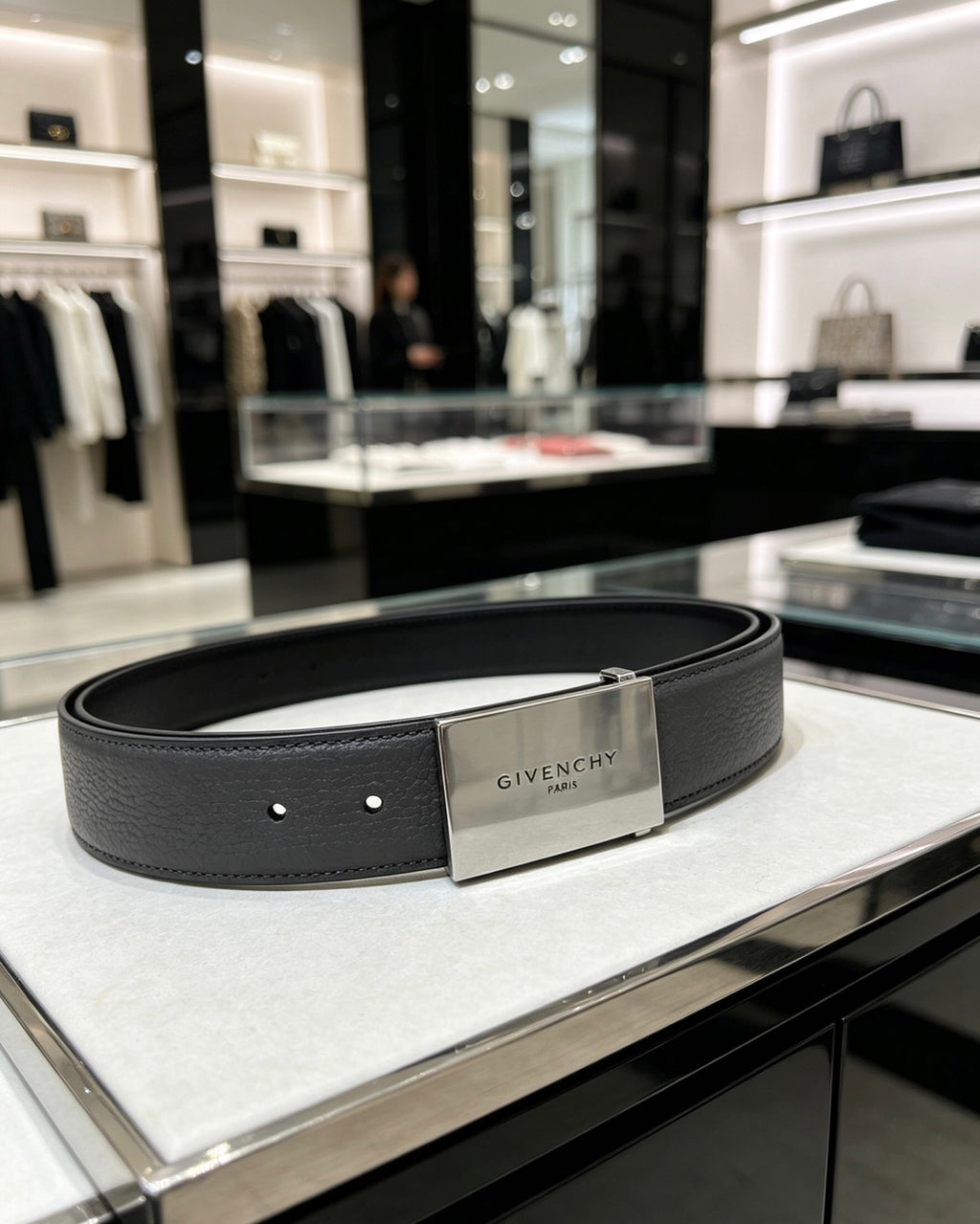 Ремінь Givenchy з натуральної телячої шкіри