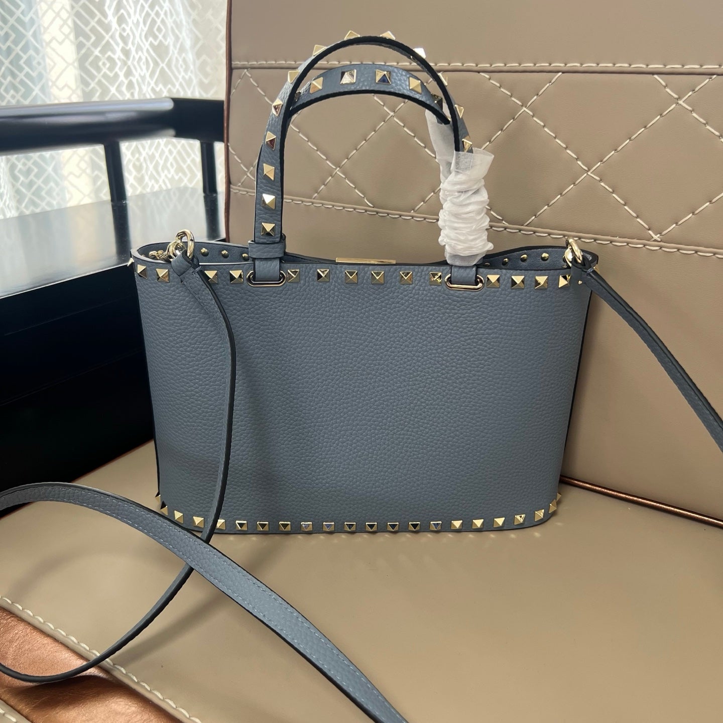Жіноча сумка Valentino Garavani Rockstud