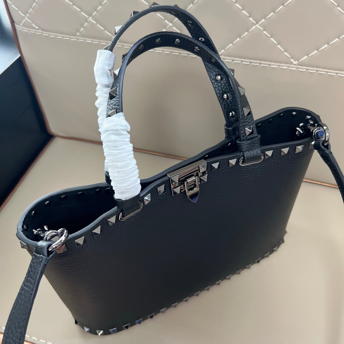 Жіноча сумка Valentino Garavani Rockstud