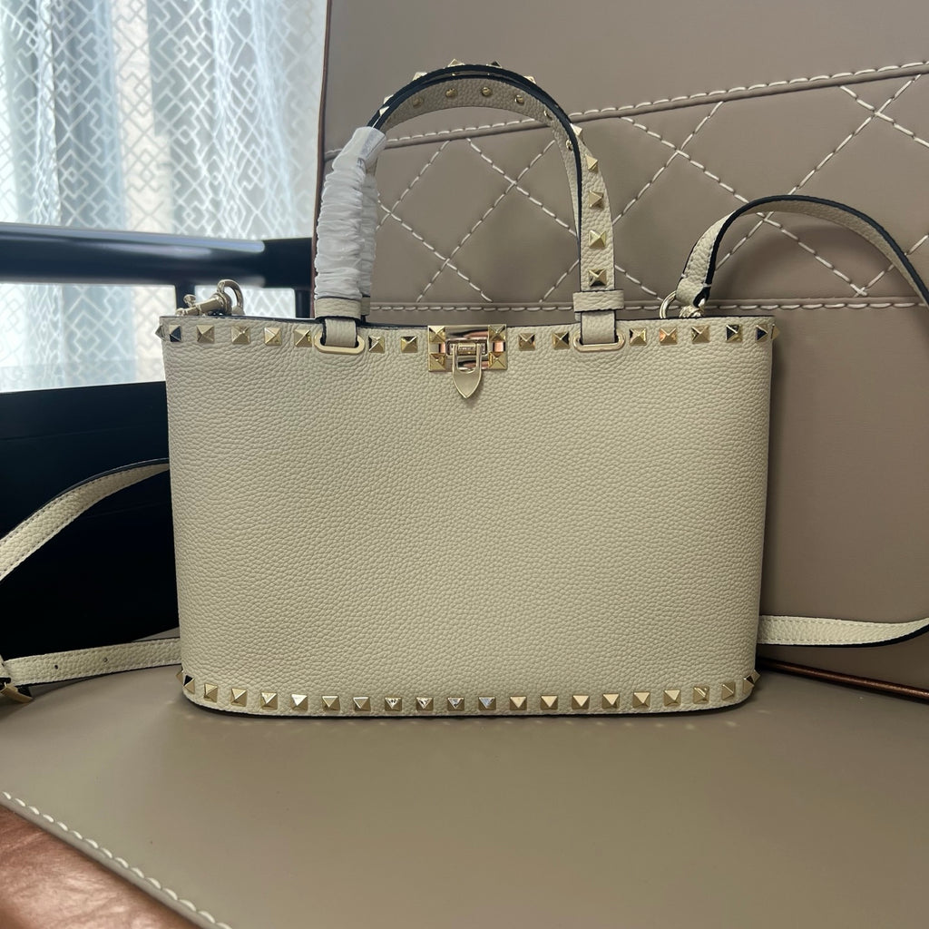 Жіноча сумка Valentino Garavani Rockstud