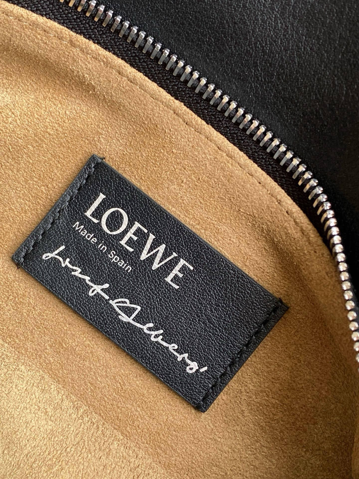 Жіноча сумка Loewe Puzzle Anagram