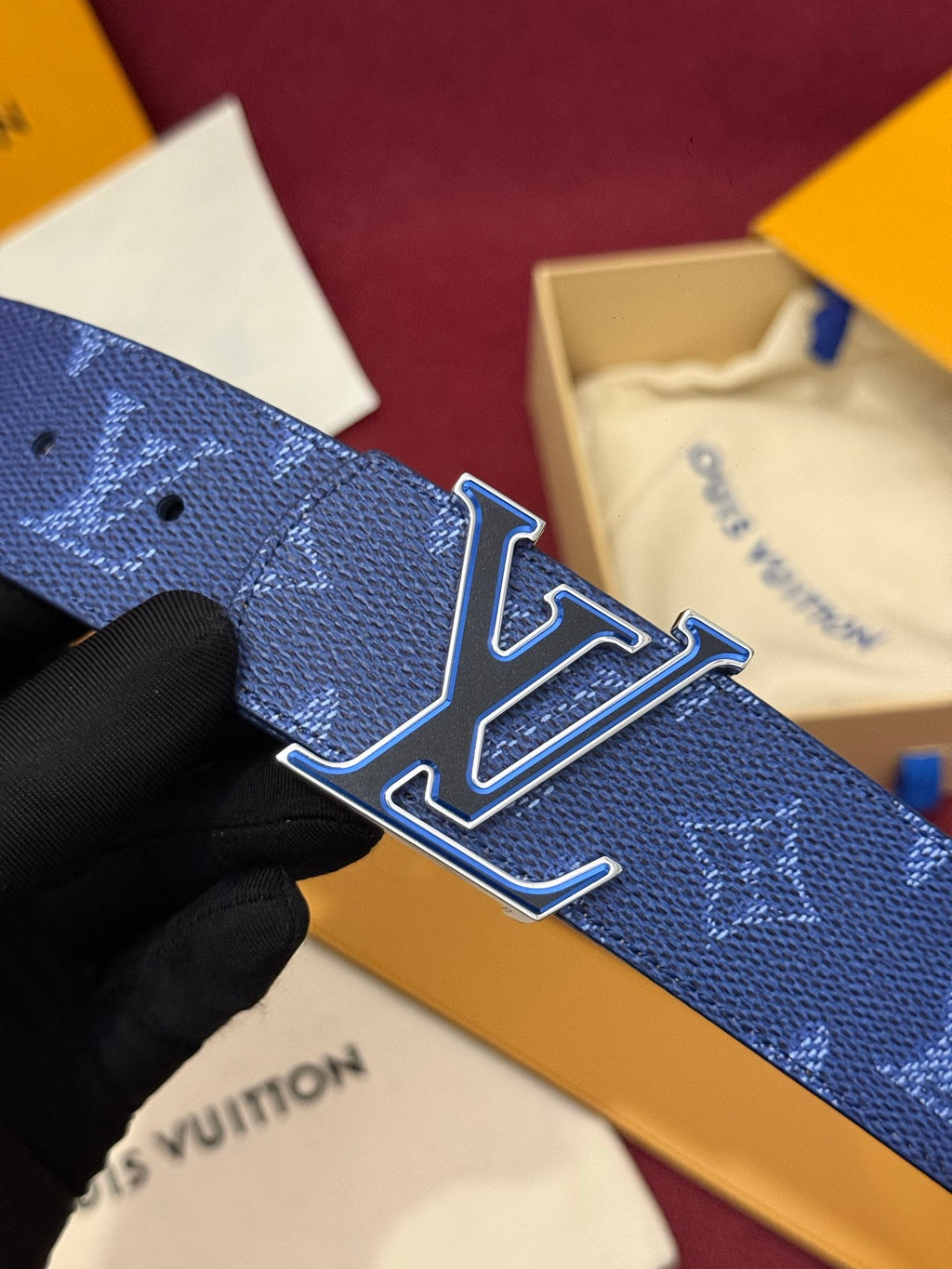 Ремінь Louis Vuitton з полотна та натуральної шкіри