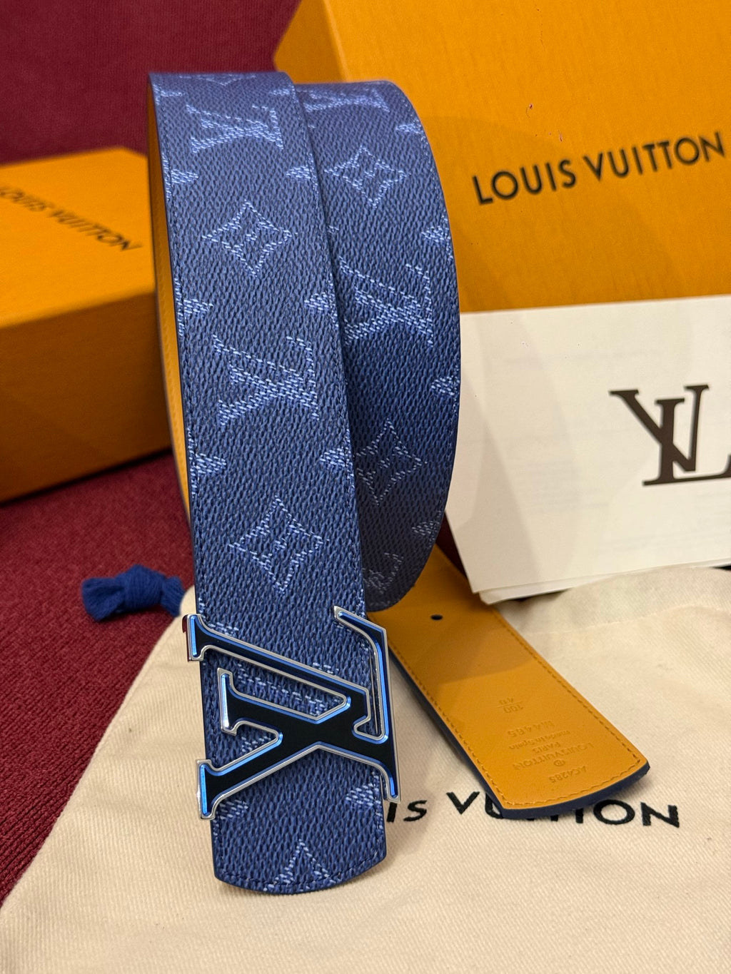 Ремінь Louis Vuitton з полотна та натуральної шкіри