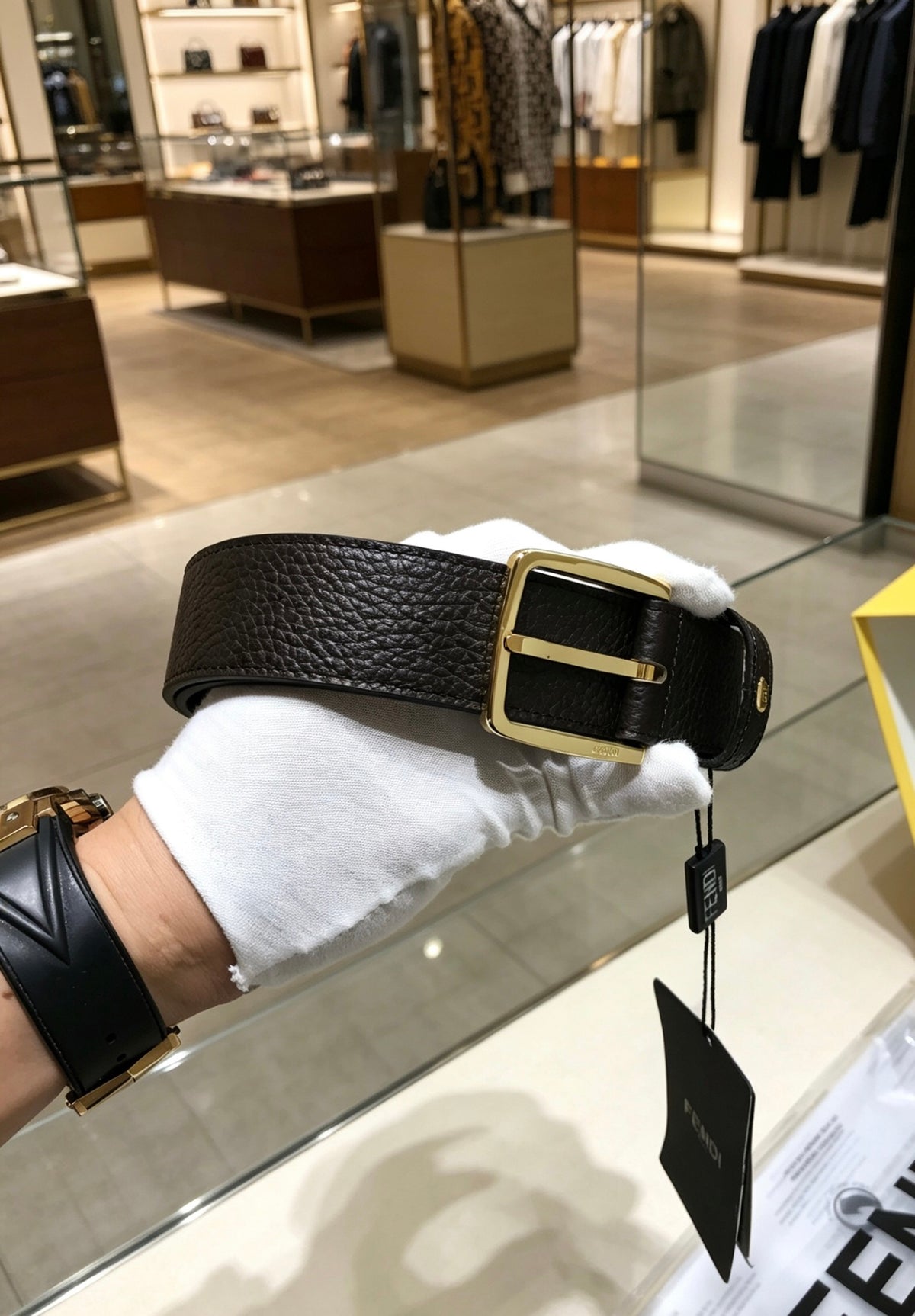 Ремінь Fendi з натуральної телячої шкіри