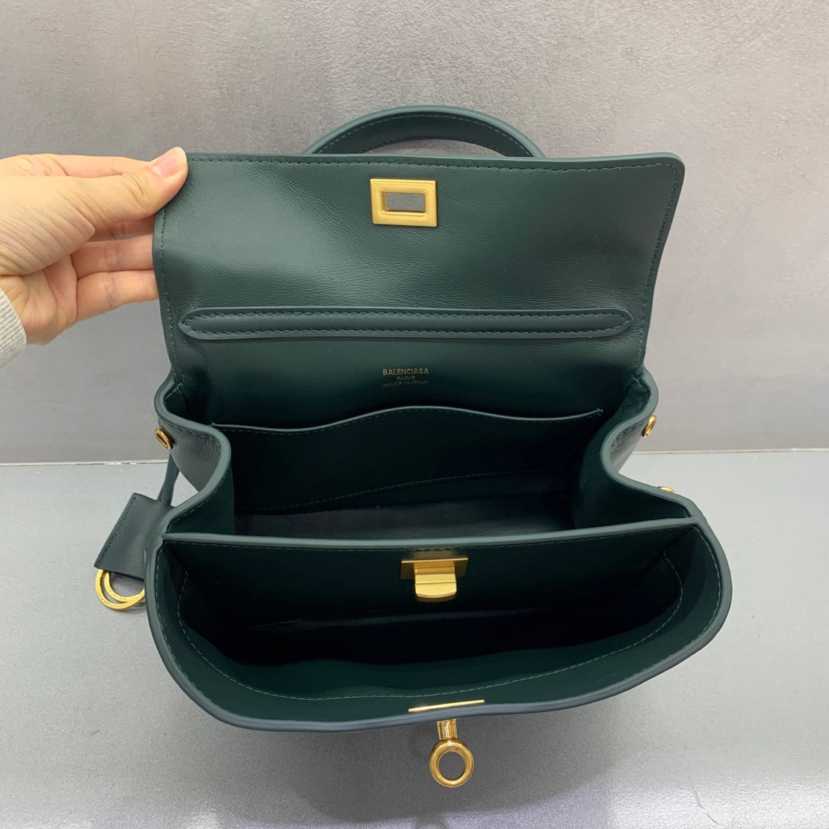 Жіноча сумка Balenciaga Rodeo