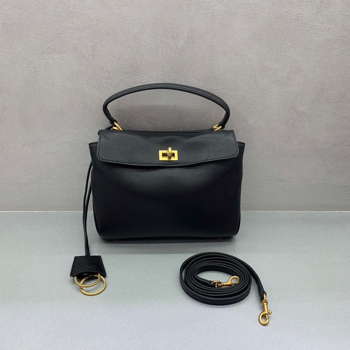 Жіноча сумка Balenciaga Rodeo