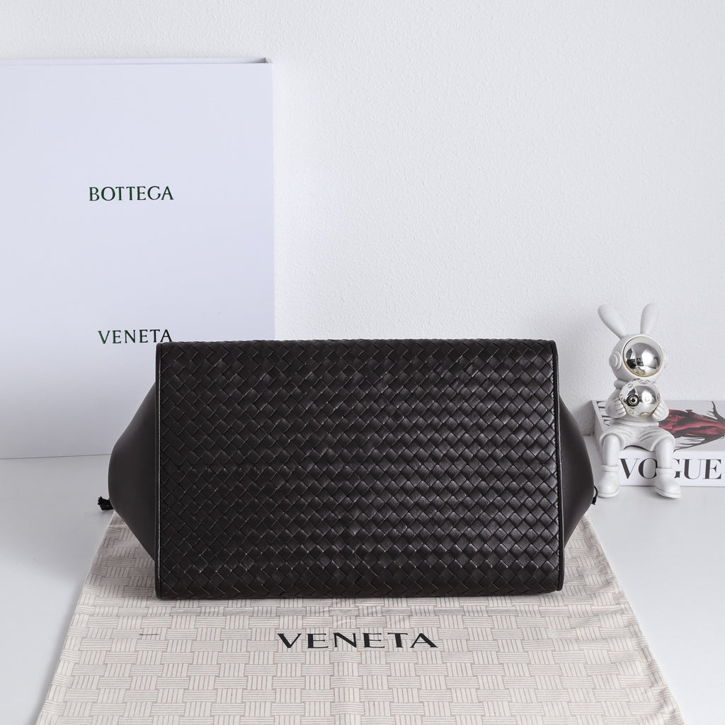 Жіноча сумка-шопер Bottega Veneta 8327