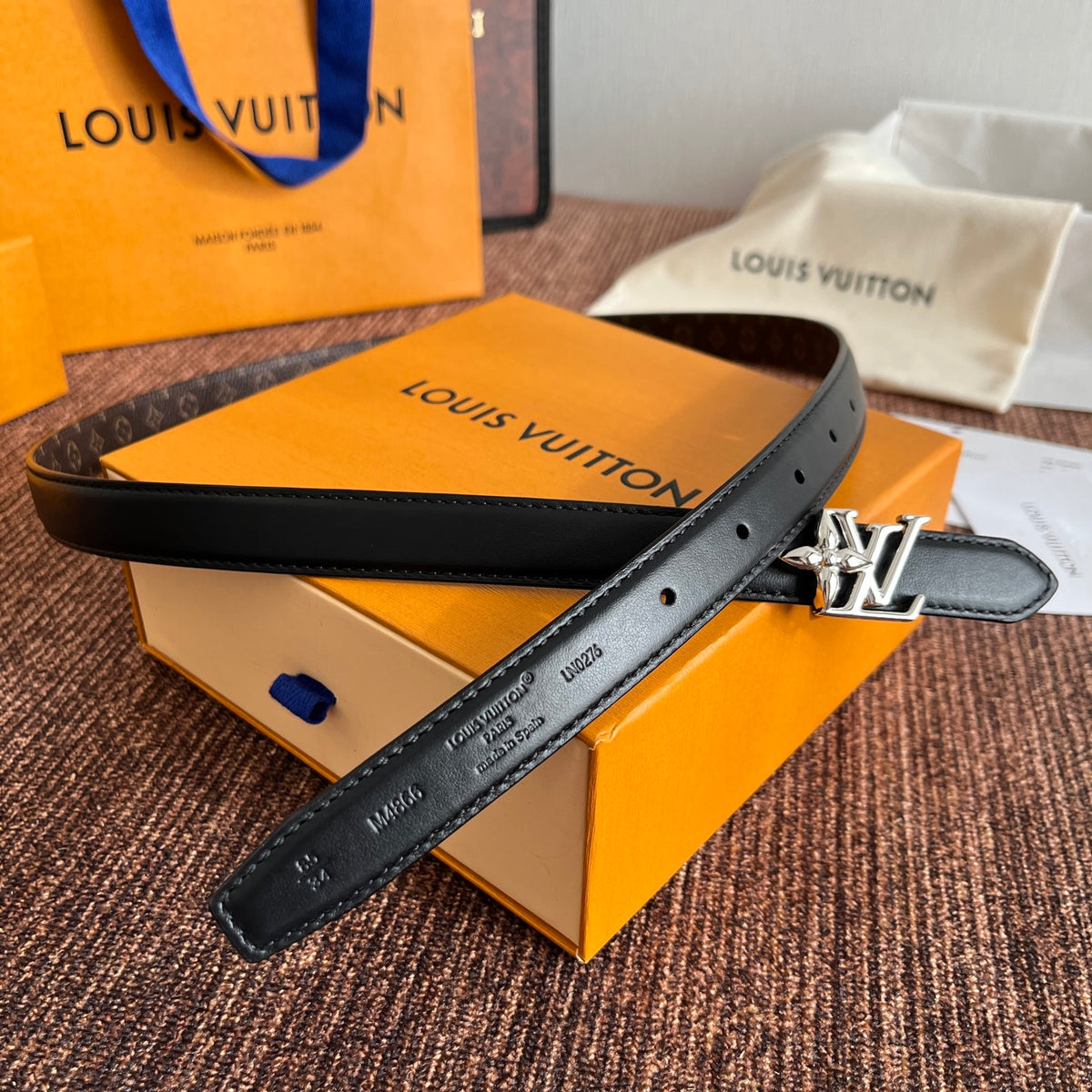 Ремінь Louis Vuitton з полотна та натуральної шкіри