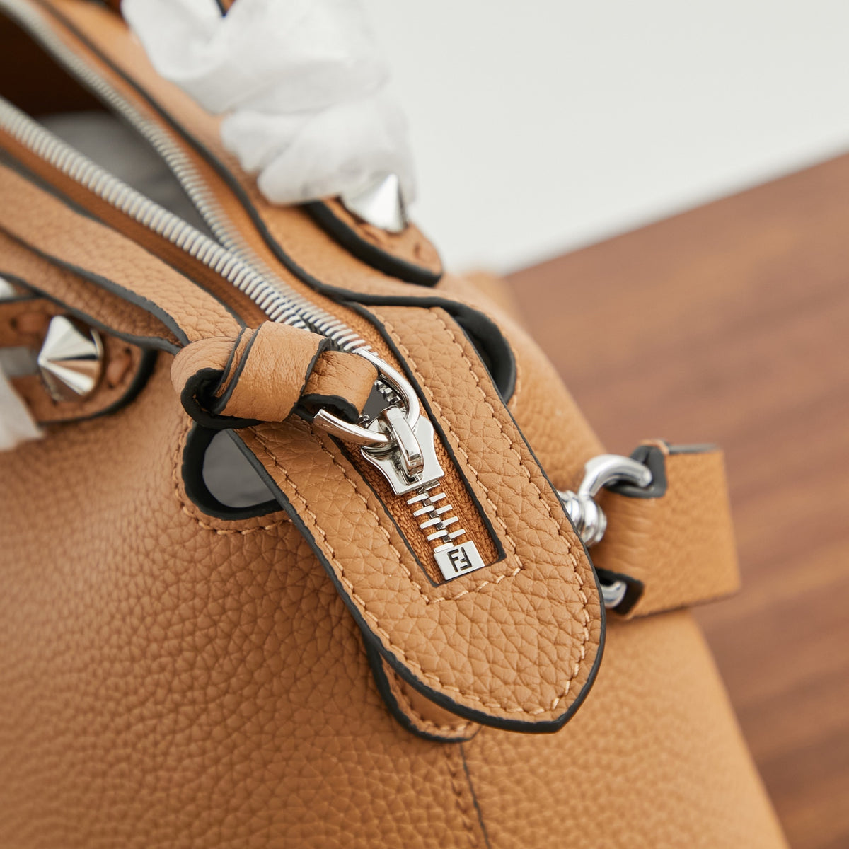Жіноча сумка Fendi By The Way