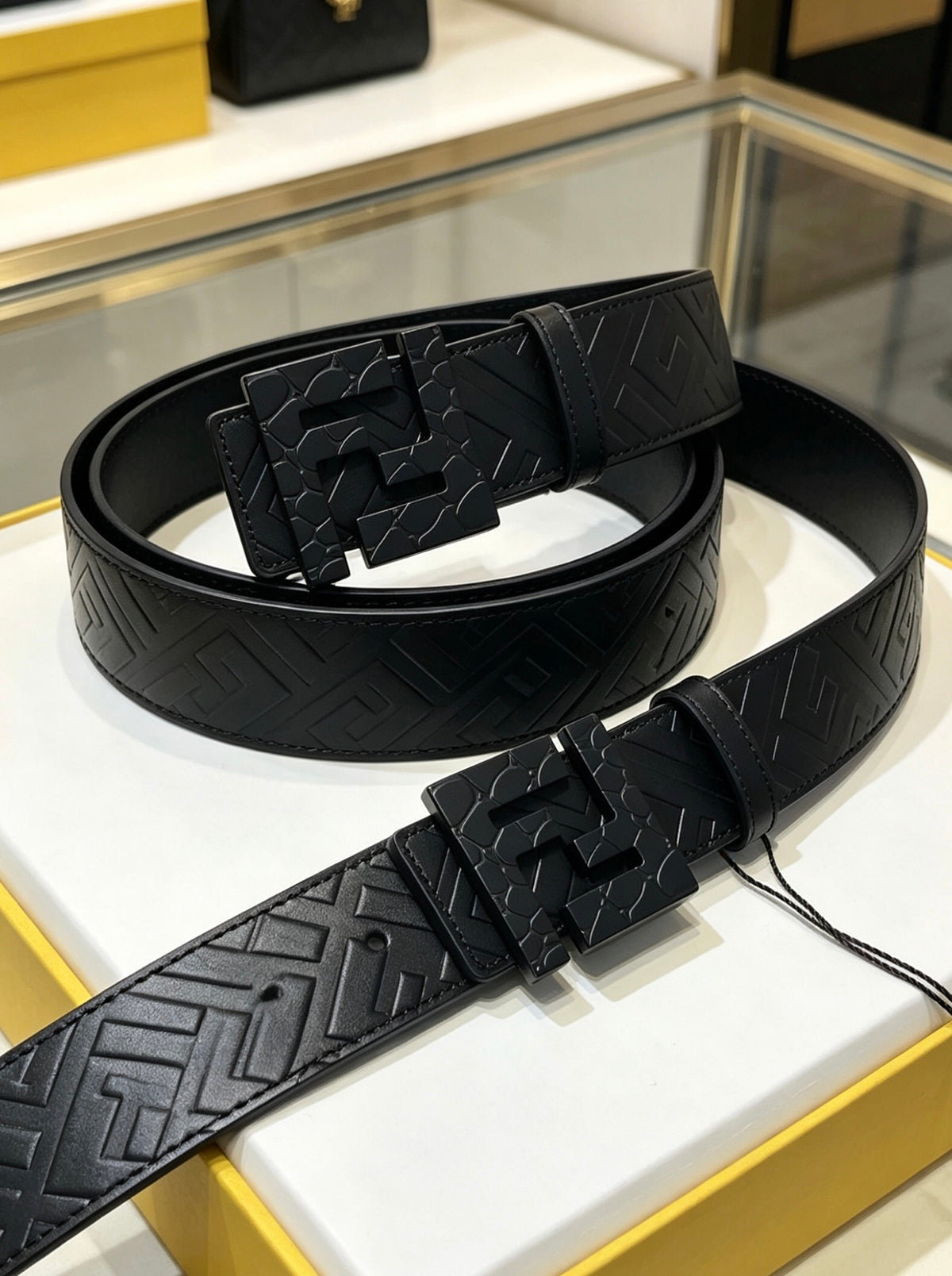 Ремінь Fendi з натуральної шкіри