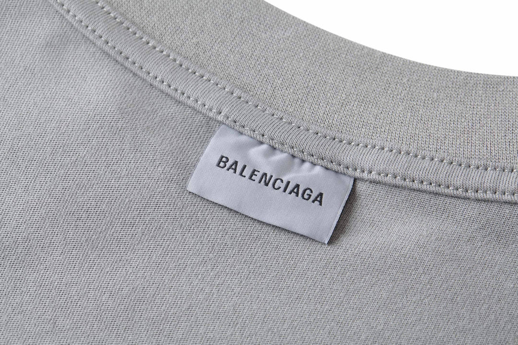 Футболка з оверсайз-силуетом Vintage Surfer Balenciaga — фото 9