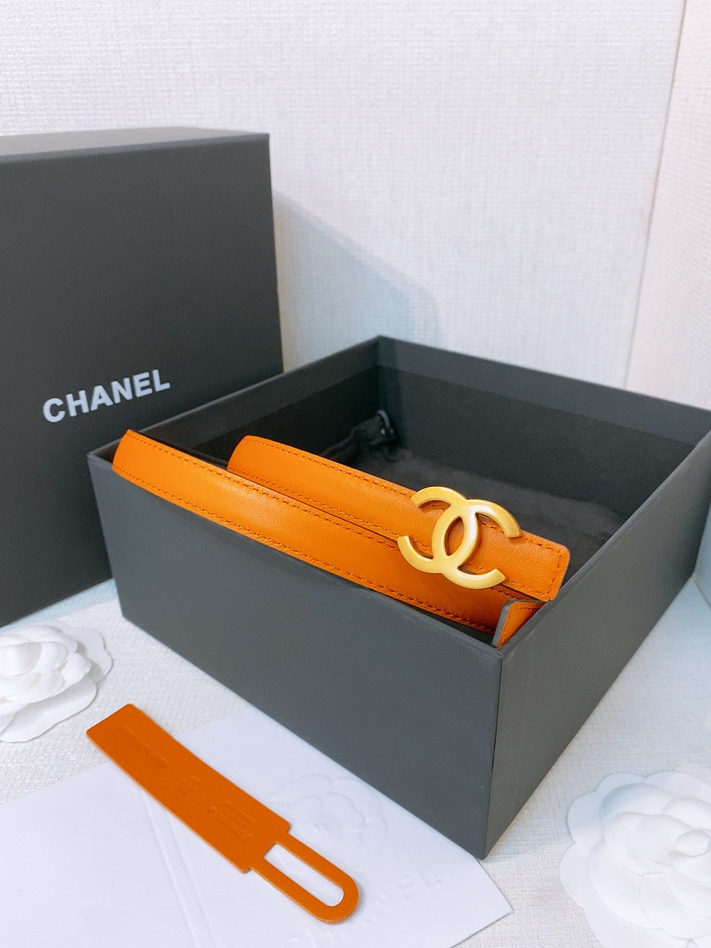 Ремінь Chanel з натуральної телячої шкіри