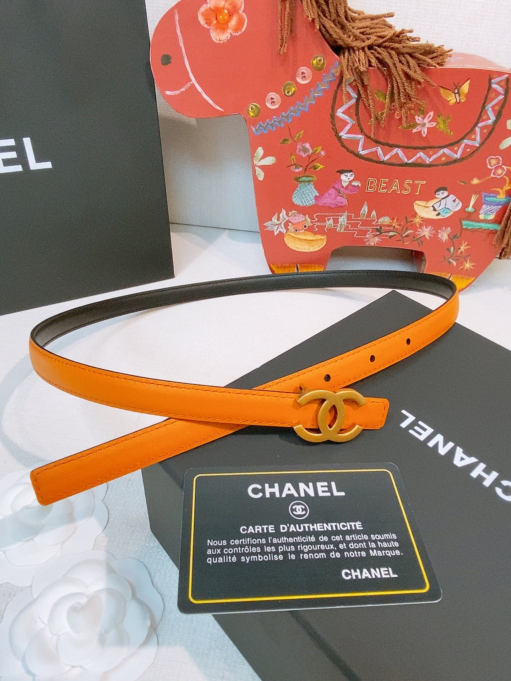 Ремінь Chanel з натуральної телячої шкіри