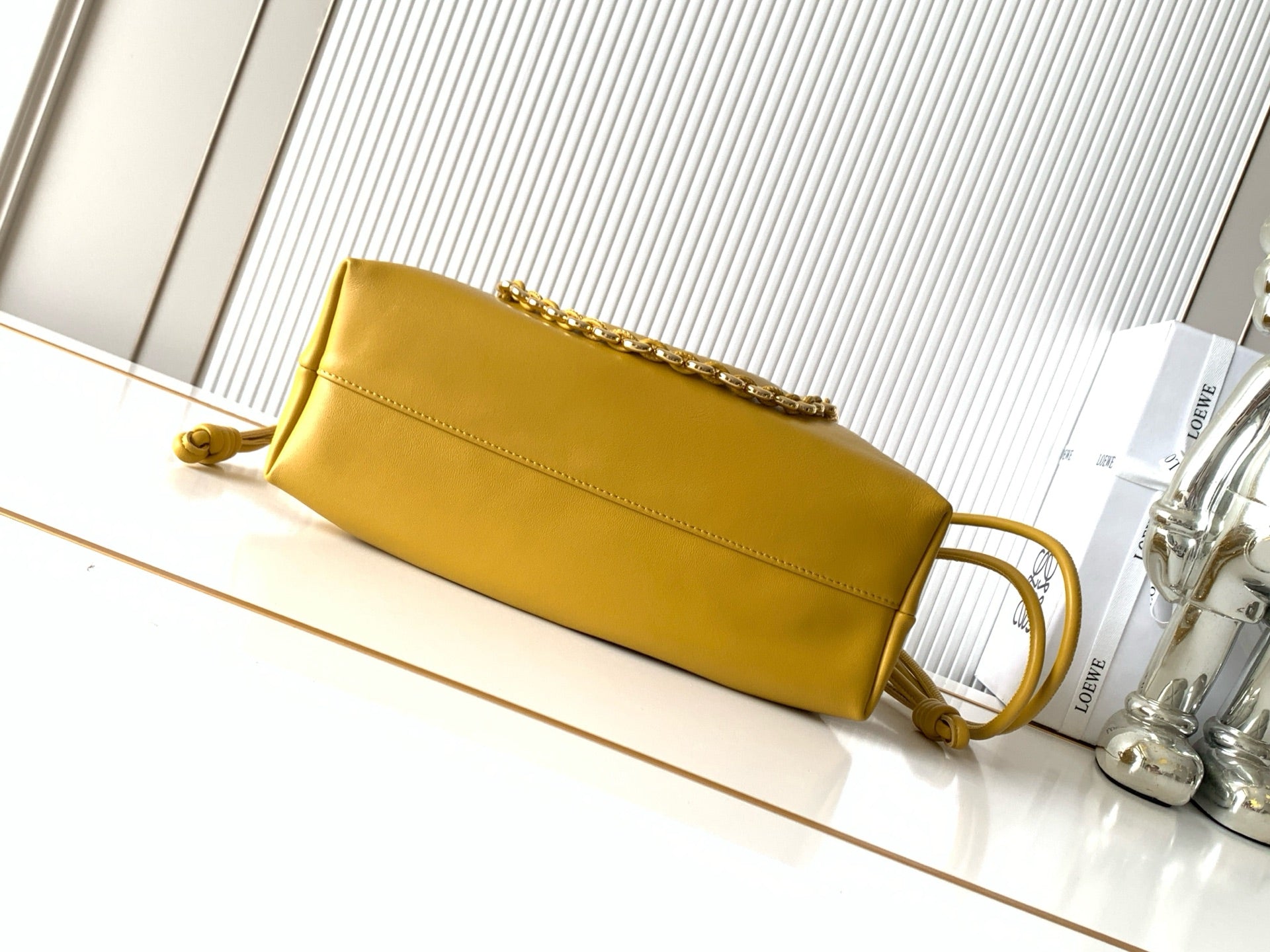 Жіноча сумка Loewe Flamenco Anagram 9057