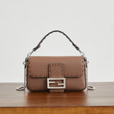 Жіноча сумка-багет Fendi Baguette