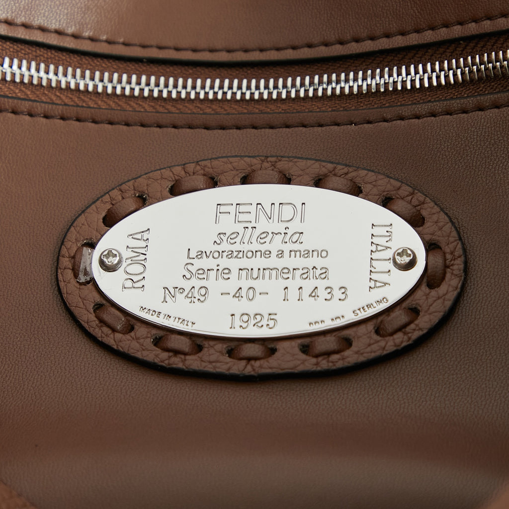 Жіноча сумка-багет Fendi Baguette