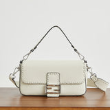 Жіноча сумка-багет Fendi Baguette